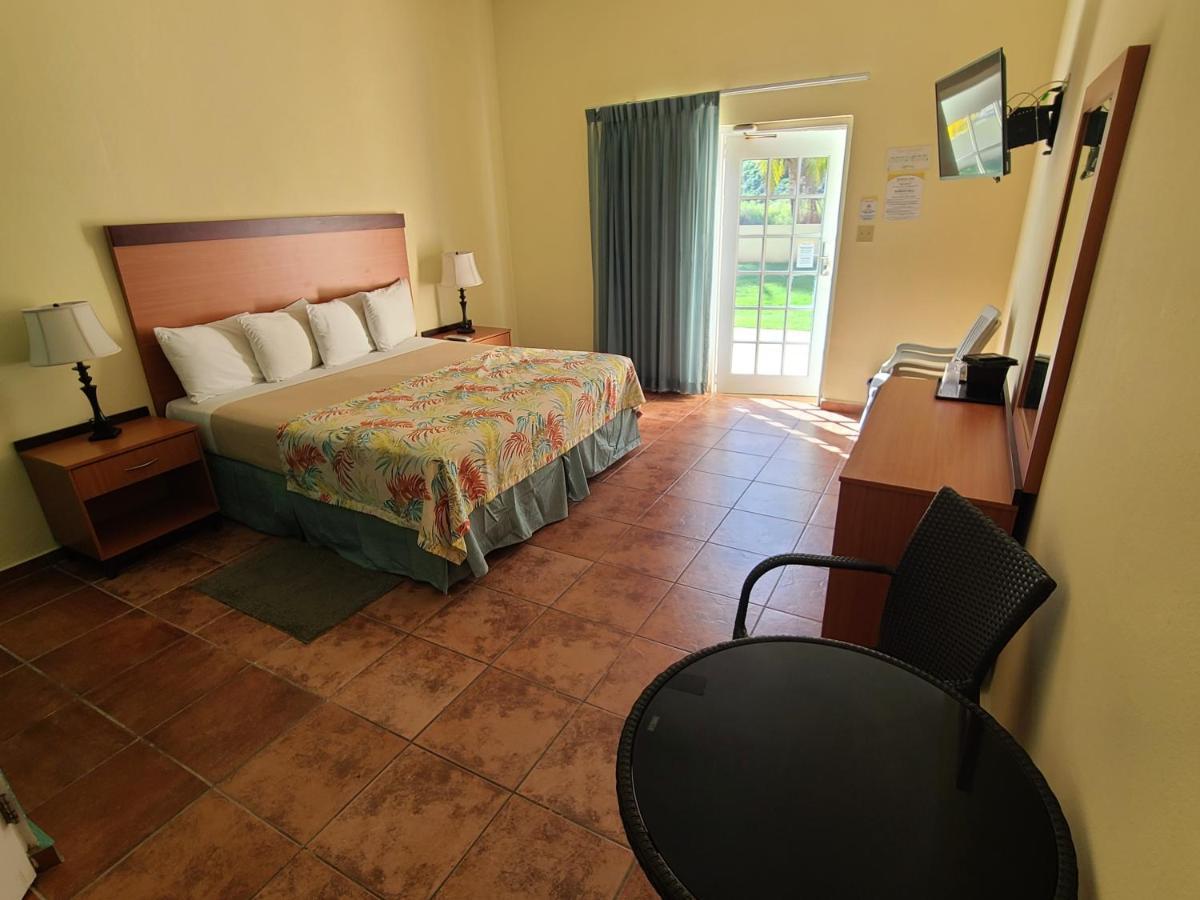 Hotel Lucia Beach Yabucoa Eksteriør billede