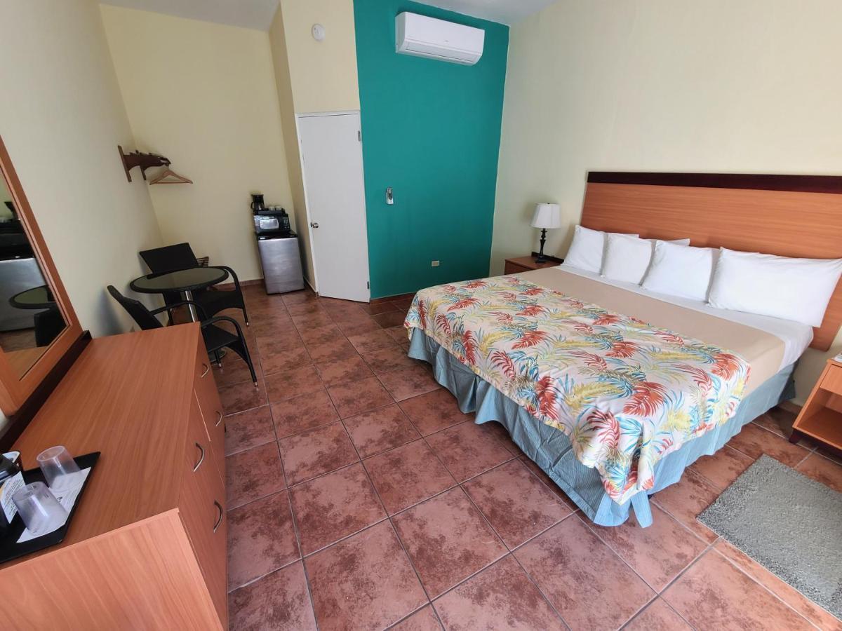 Hotel Lucia Beach Yabucoa Eksteriør billede